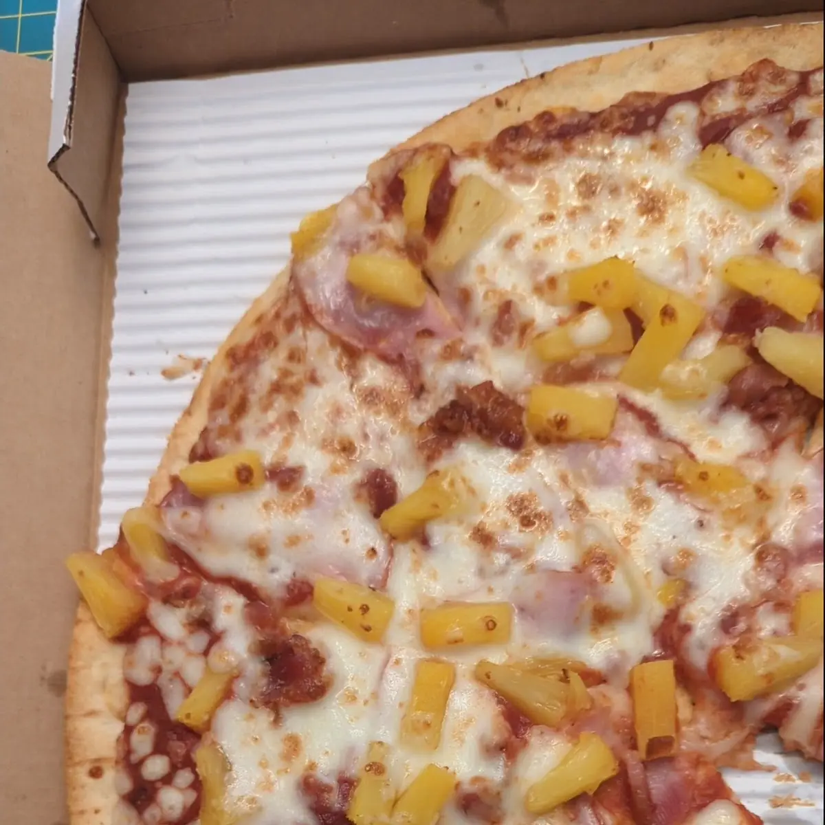 Hawaiian Pizza