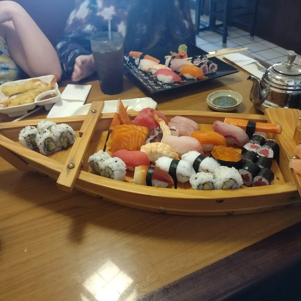 8. Sushi & Sashimi Combo (for 1)