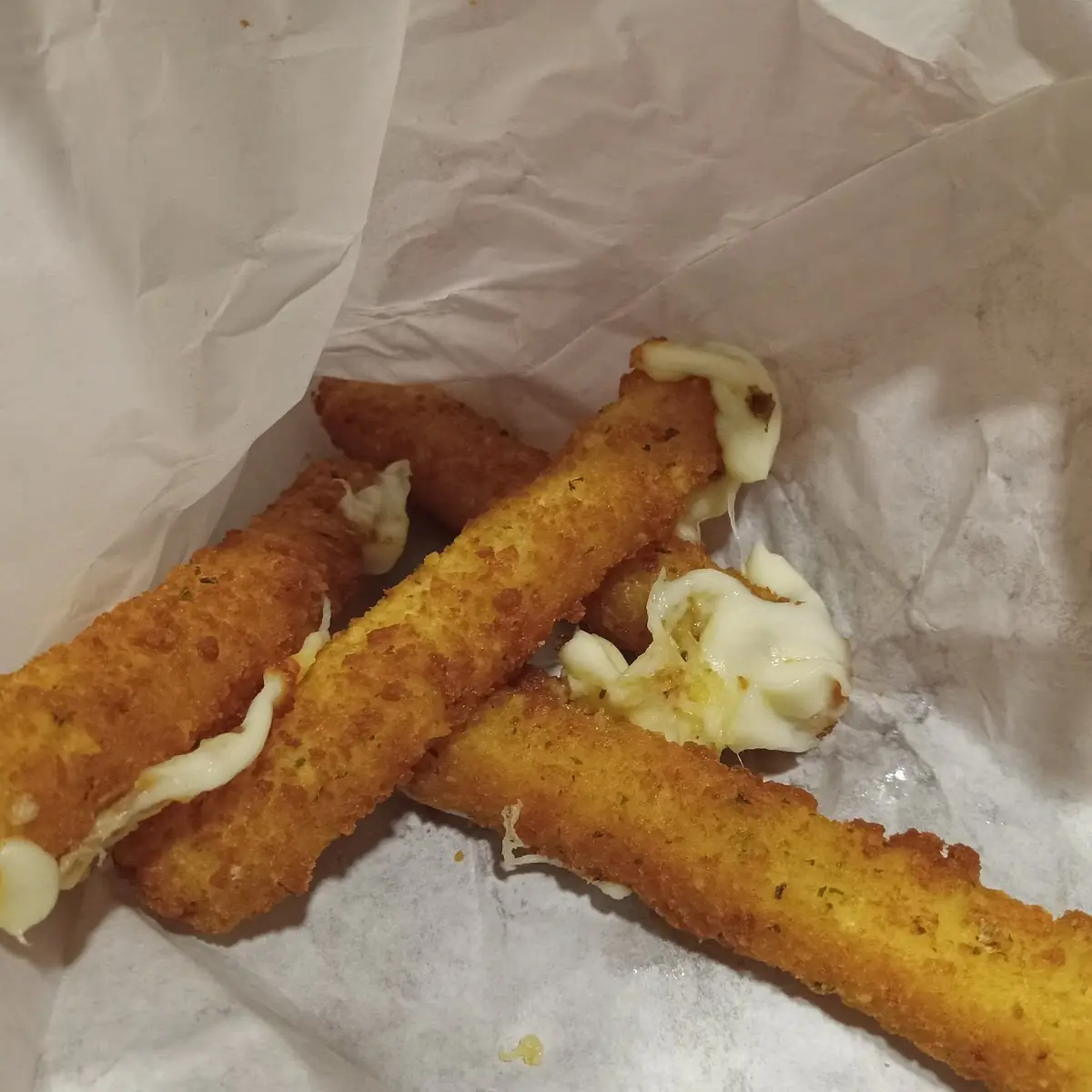 Mozzarella Sticks 4