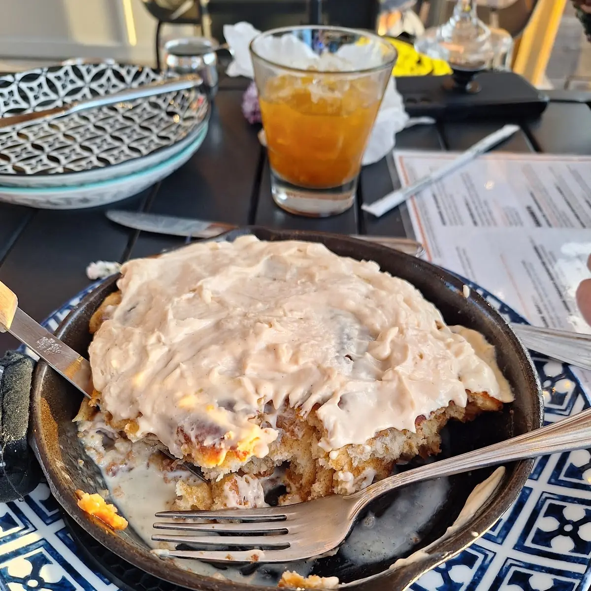 Apple Pie Cinnamon Roll