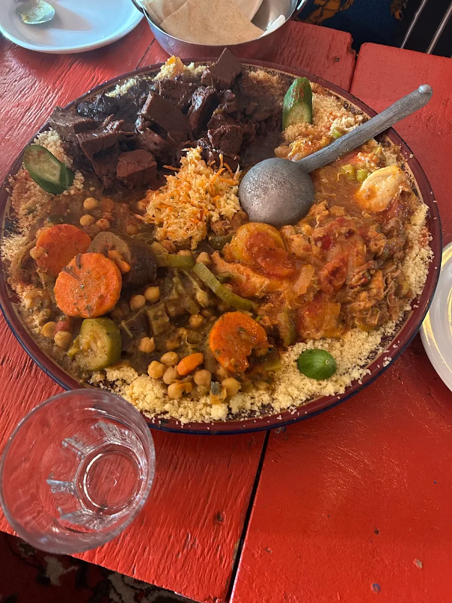 Couscous 3 Garnitures Poulet Boeuf Et Vegé, La Khaïma Cuisine Nomade