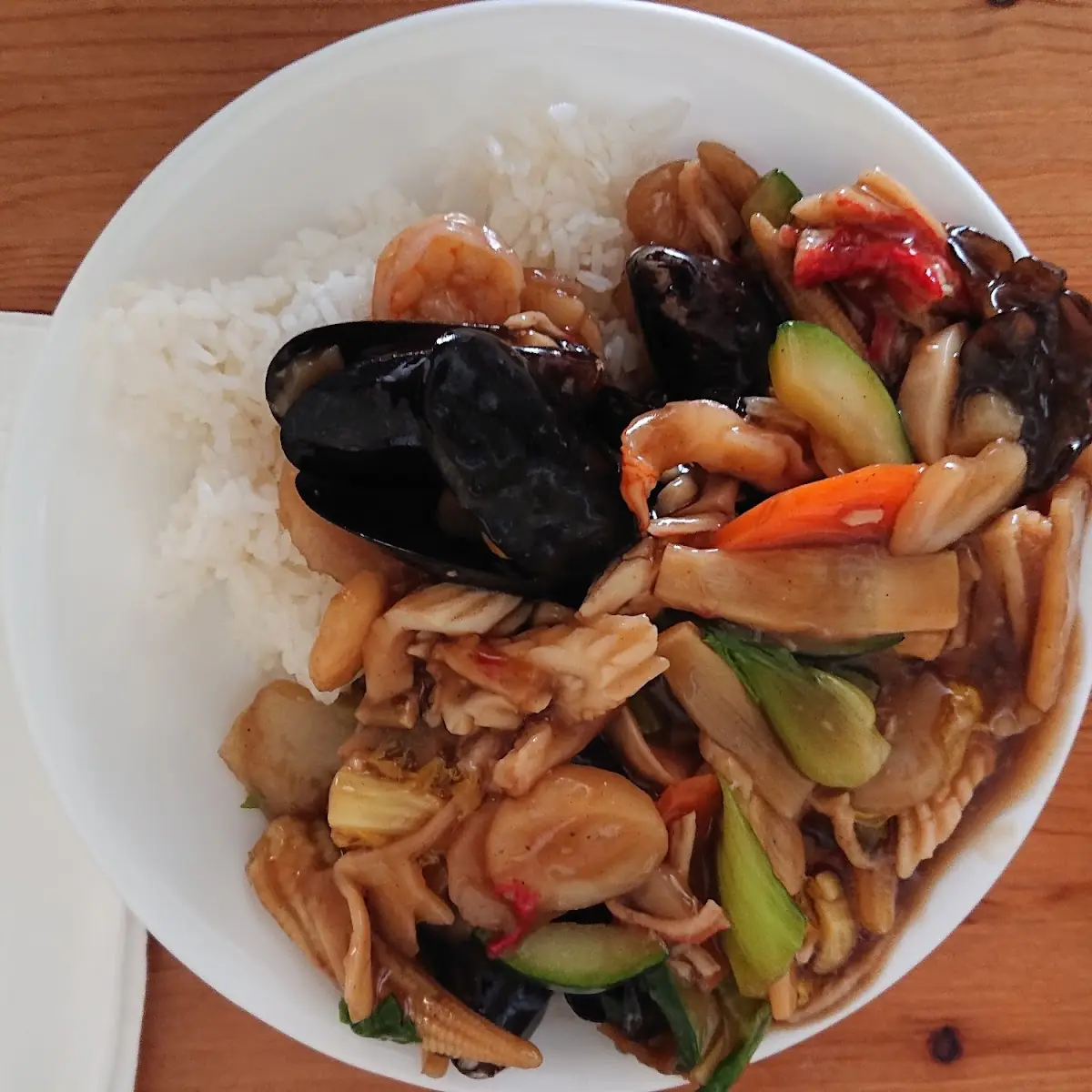 Assorted Seafood and Steamed Rice