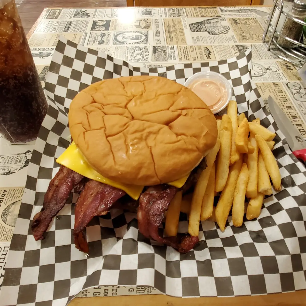 Bacon Cheese Burger w Fries
