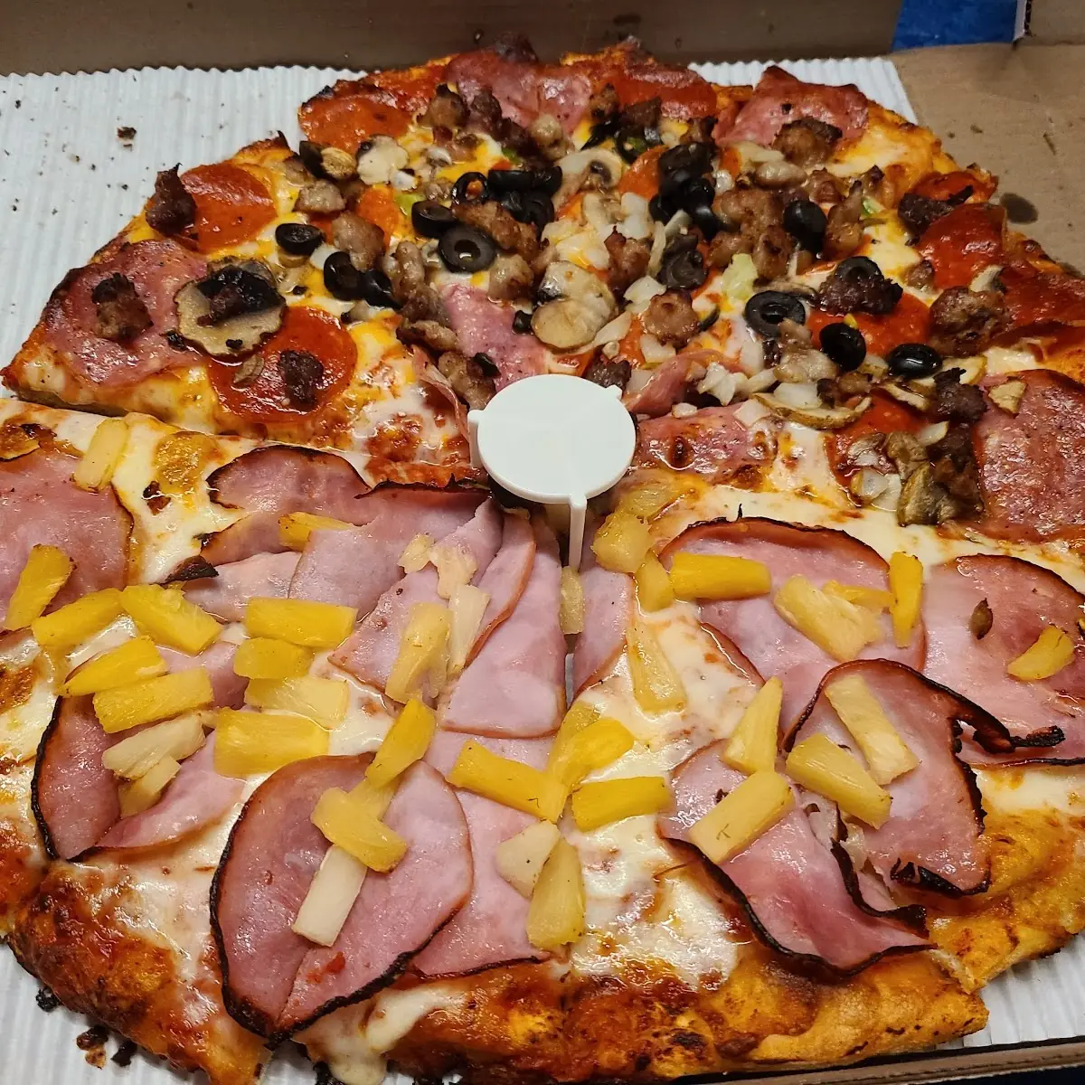 BBQ Chicken Pizza Hawaii