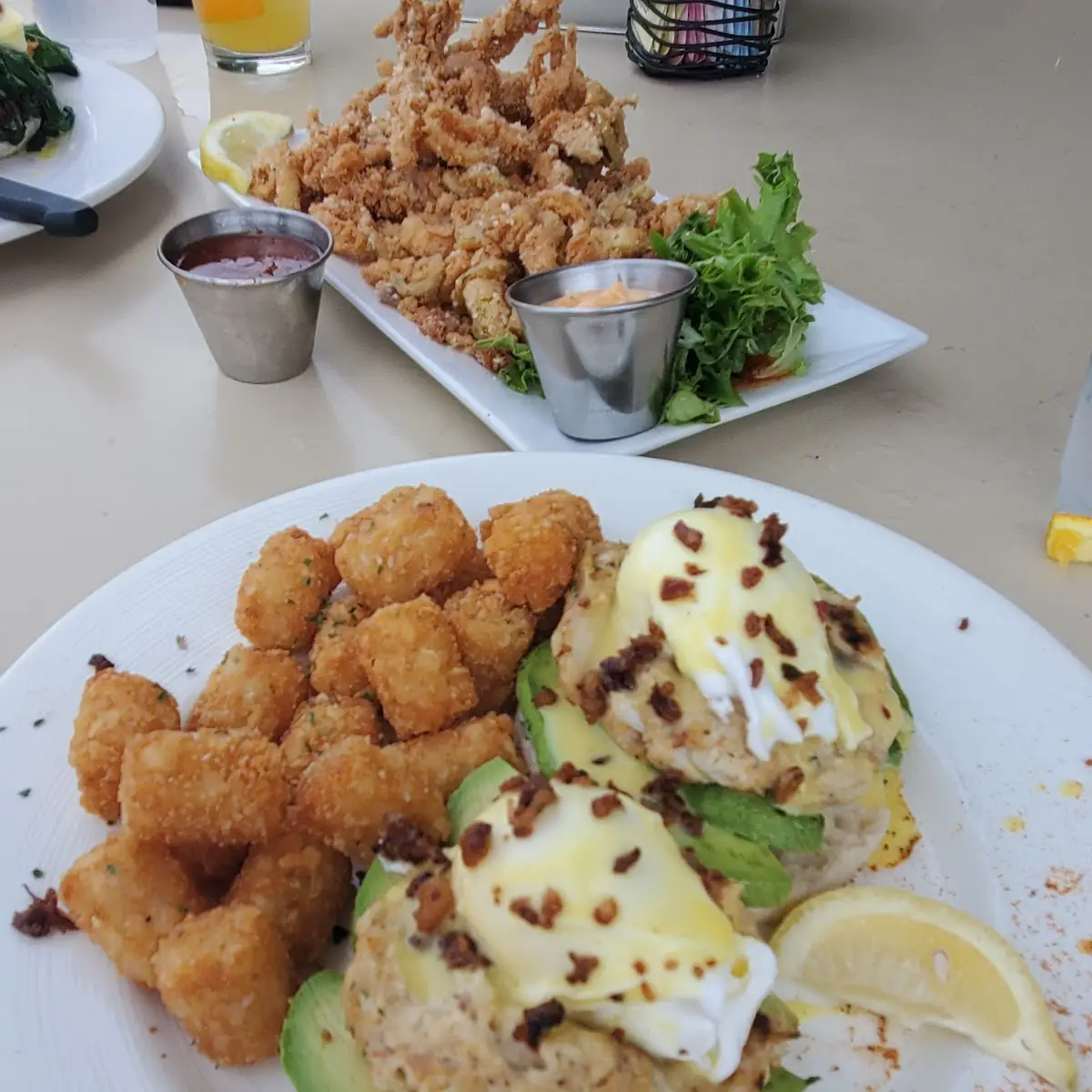 Crab Cake Bennie