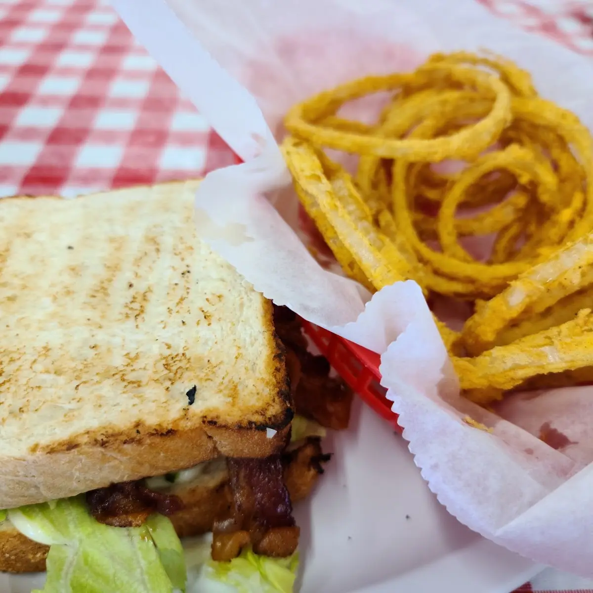 blt with Onion Rings
