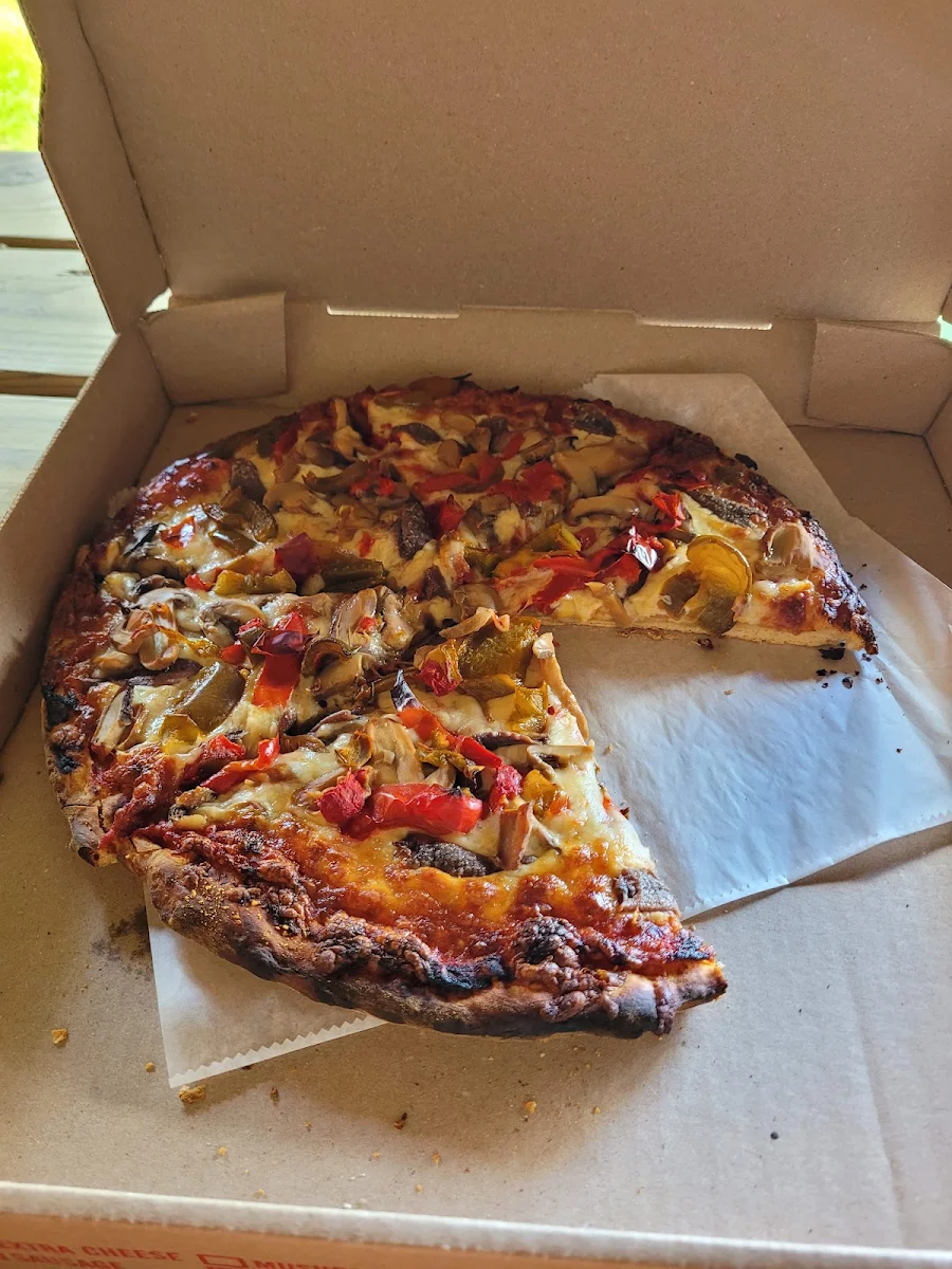 Pizza Green Peppers Mushrooms and Fish
