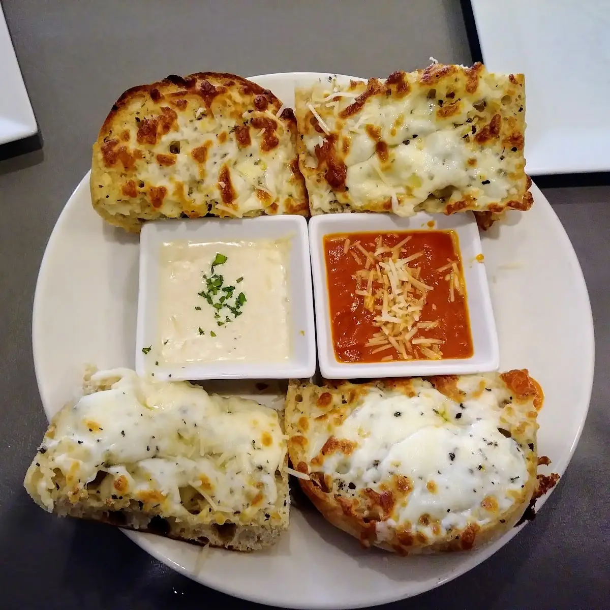 Garlic Cheese Bread