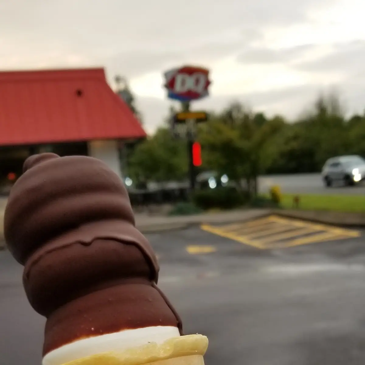 Dipped Soft Serve Cone Deluxe