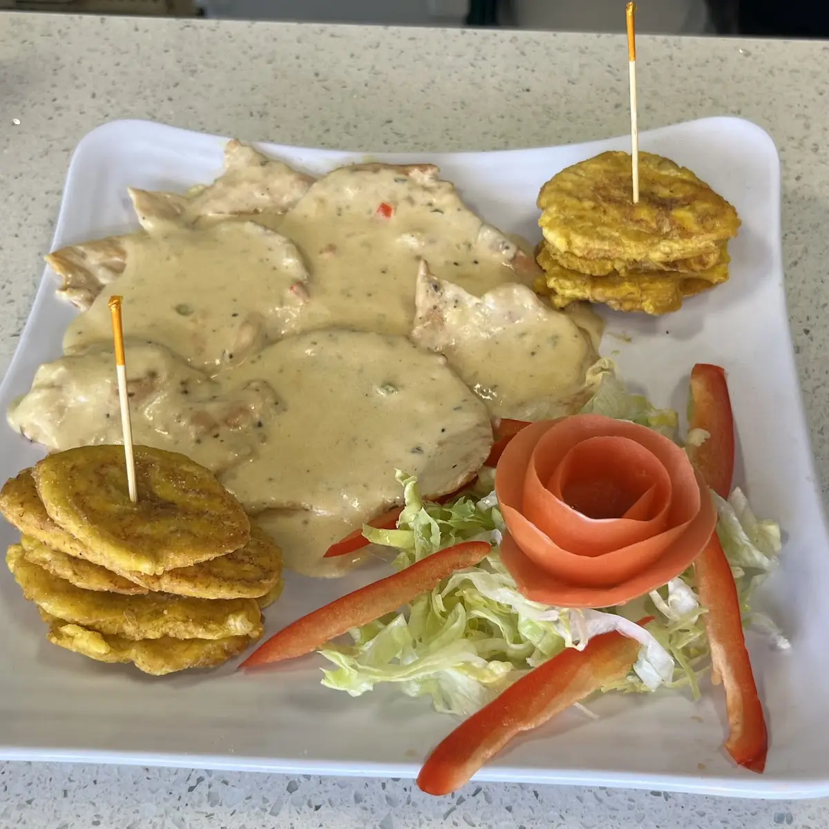 Pechuga En Salsa Blanca