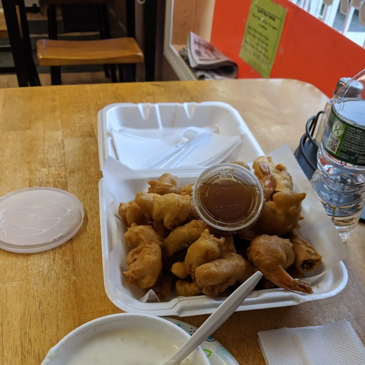 Egg Roll Lady Platter & Small Clam Chowder