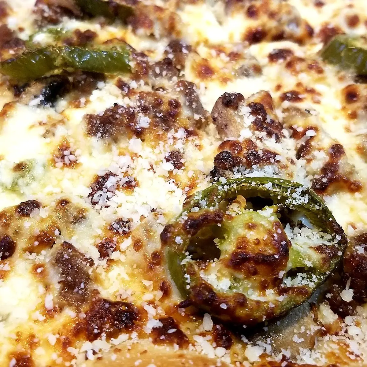 Beef Jalapeno and Mushroom Pizza