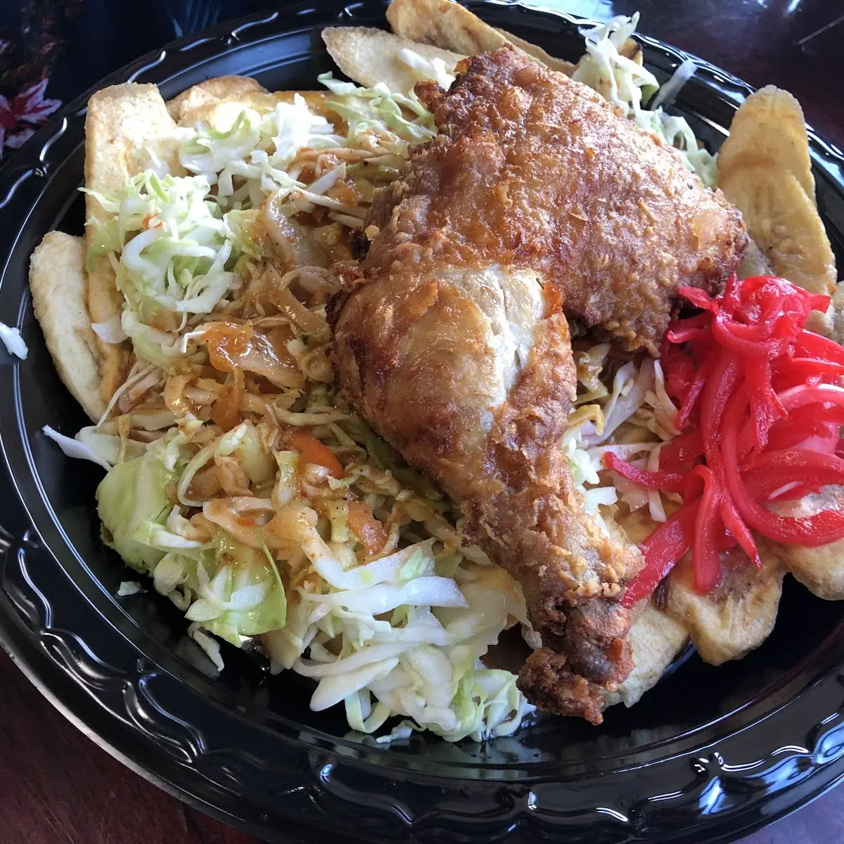 Pollo Frito Con Tajadas