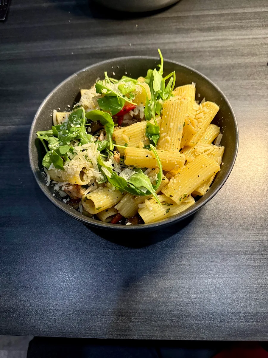 Pollo Con Rigatoni, Ziraldo’s Italian Steakhouse