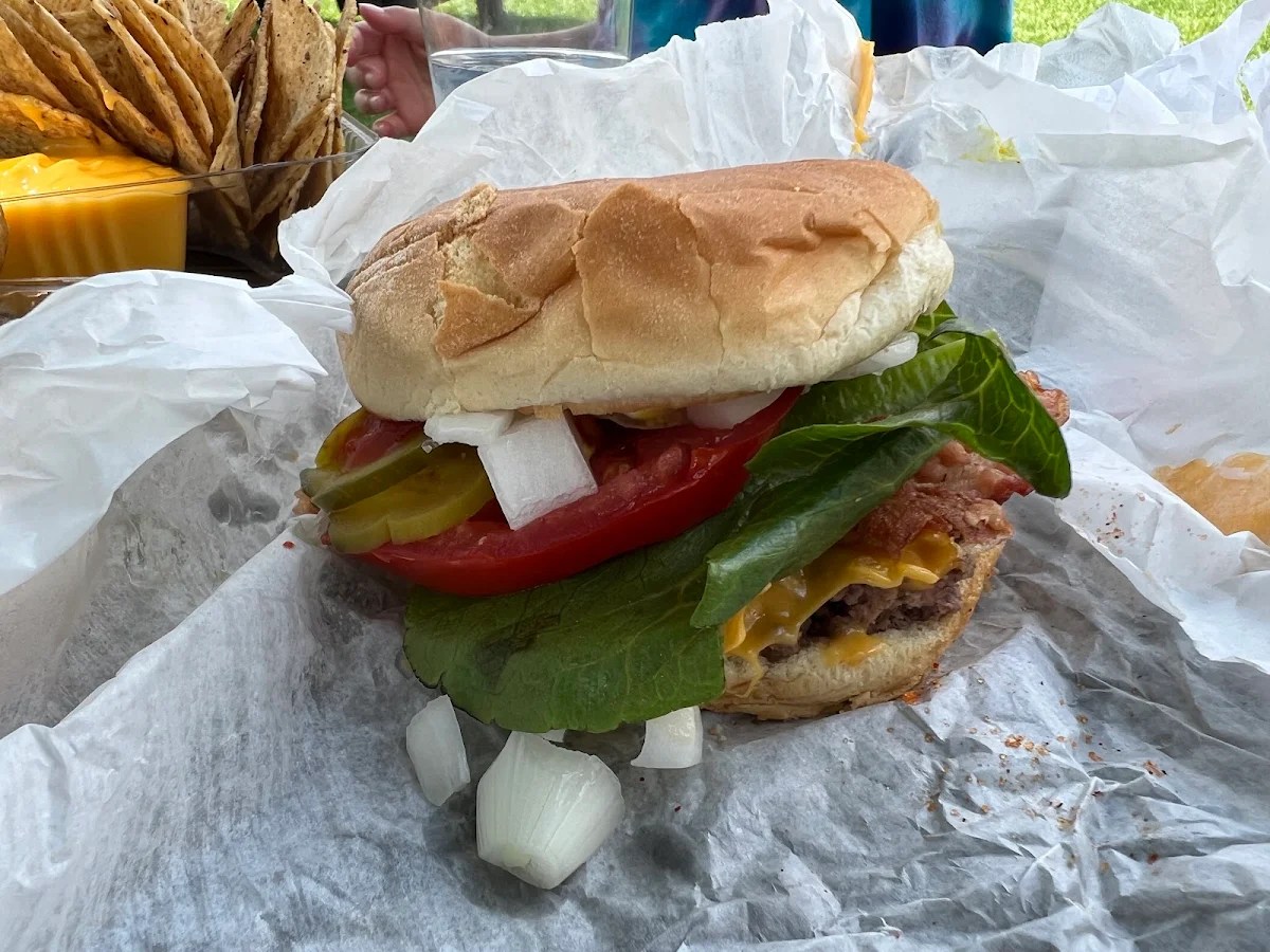 Bacon Cheeseburger with Deluxe Toppings