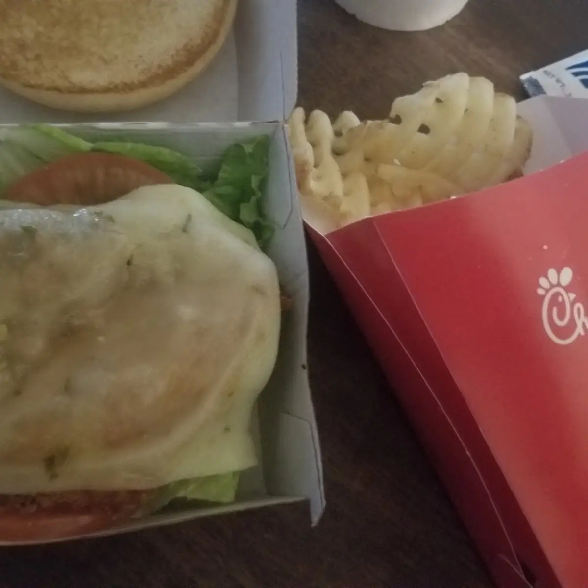 Spicy Deluxe Chicken Sandwich Combo