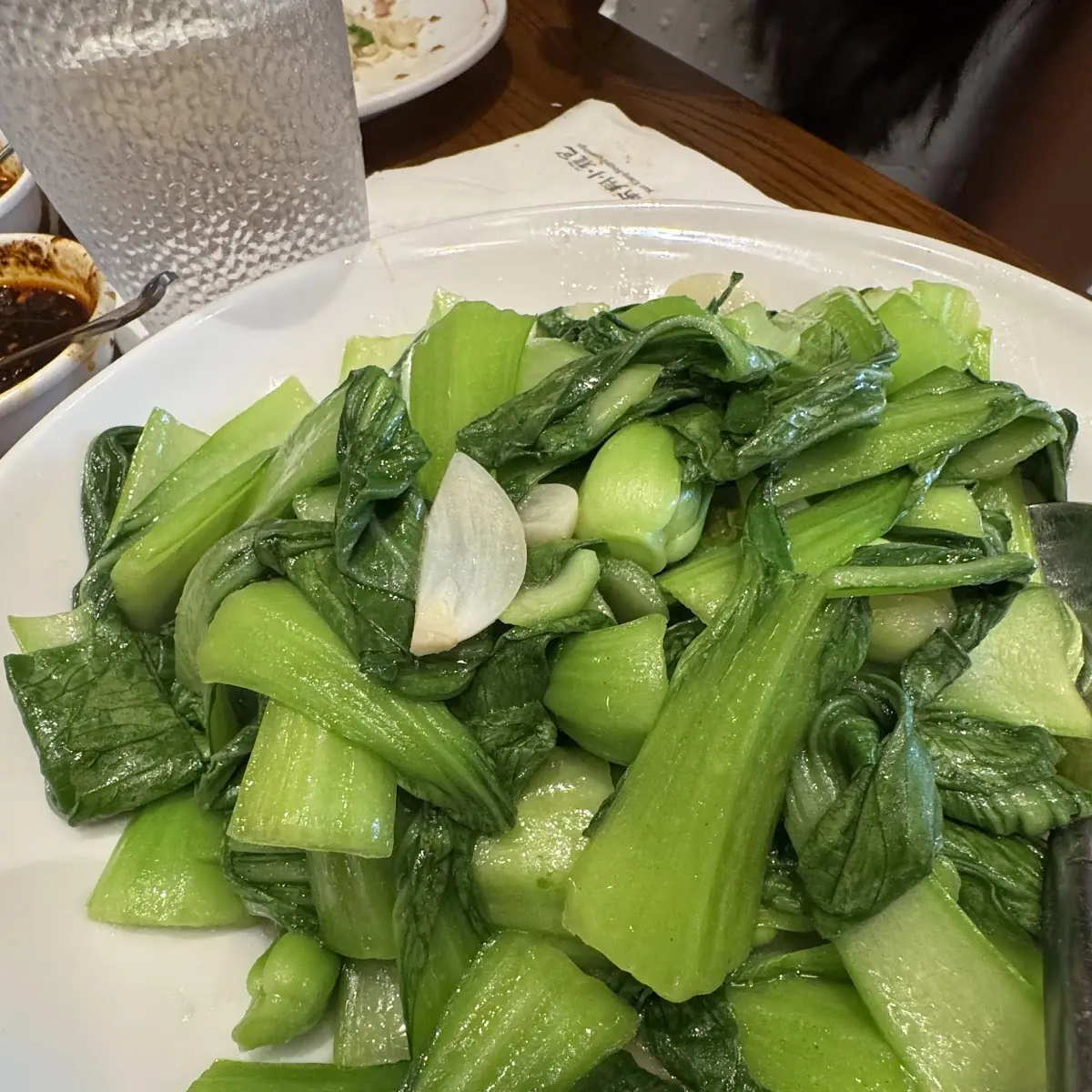 Stir-Fried Broccoli with Garlic 蒜炒西蘭花