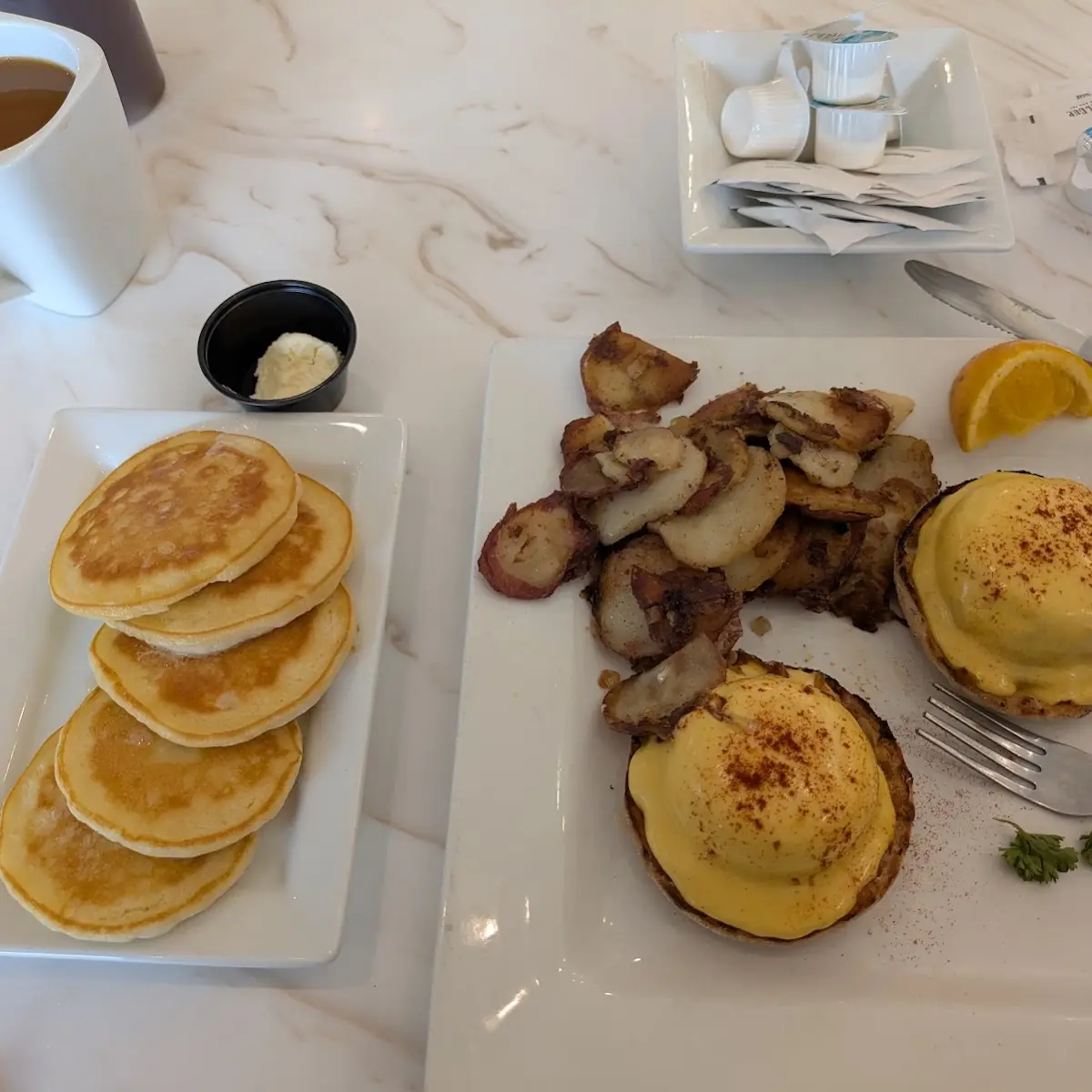 Silver Dollar Pancakes with Fruit Cup 220 Cal