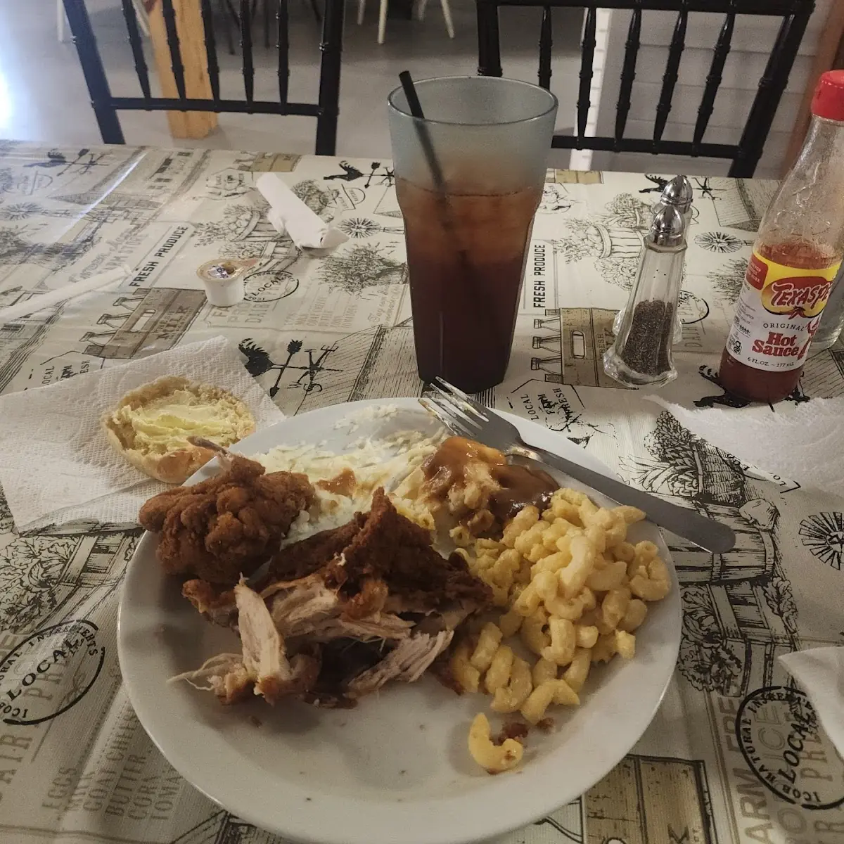Fried Chicken with Mashed Potatoes