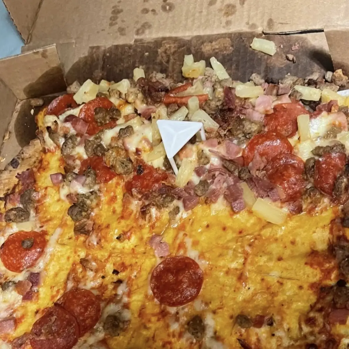 Hawaiian Pizza