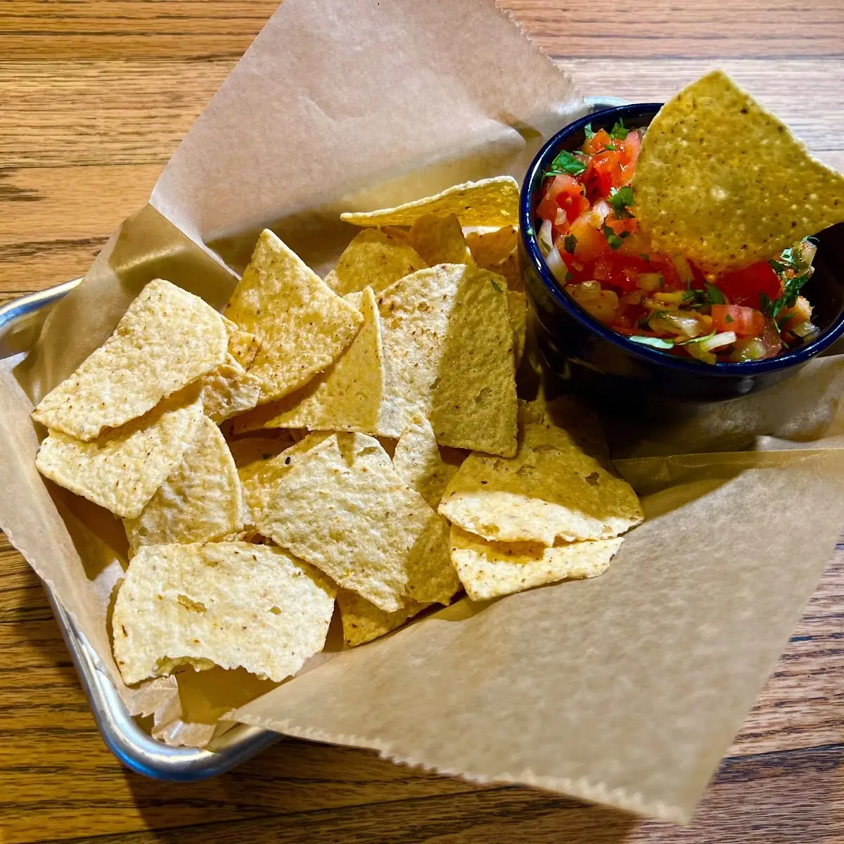 Chips & Queso
