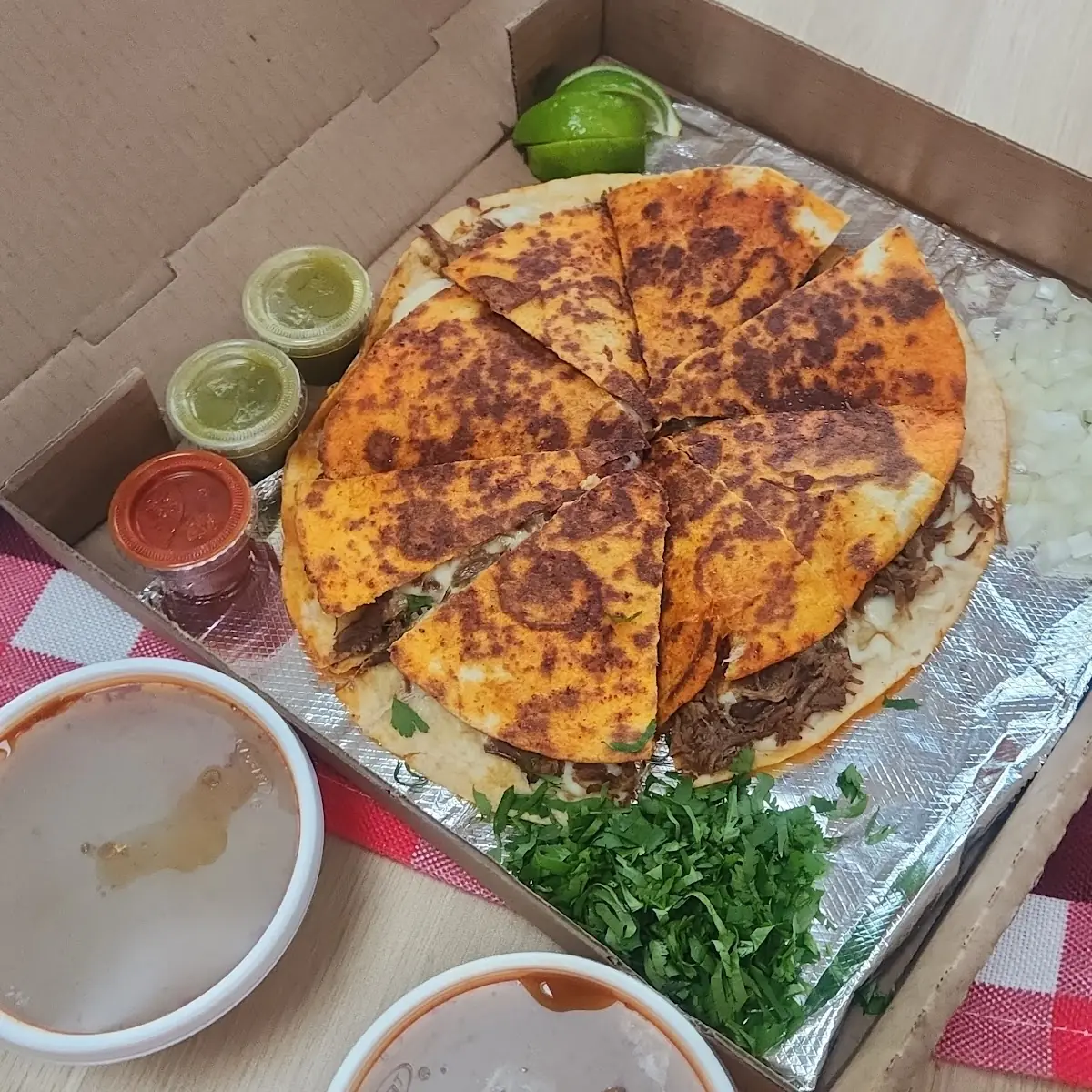 Quesabirria Pizza
