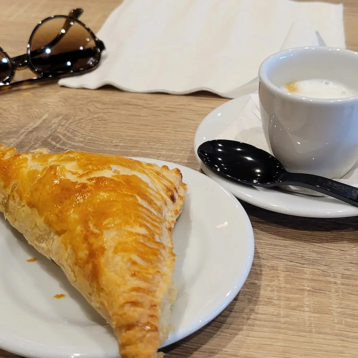 3 x bundle (Empanada&Pastelitos)