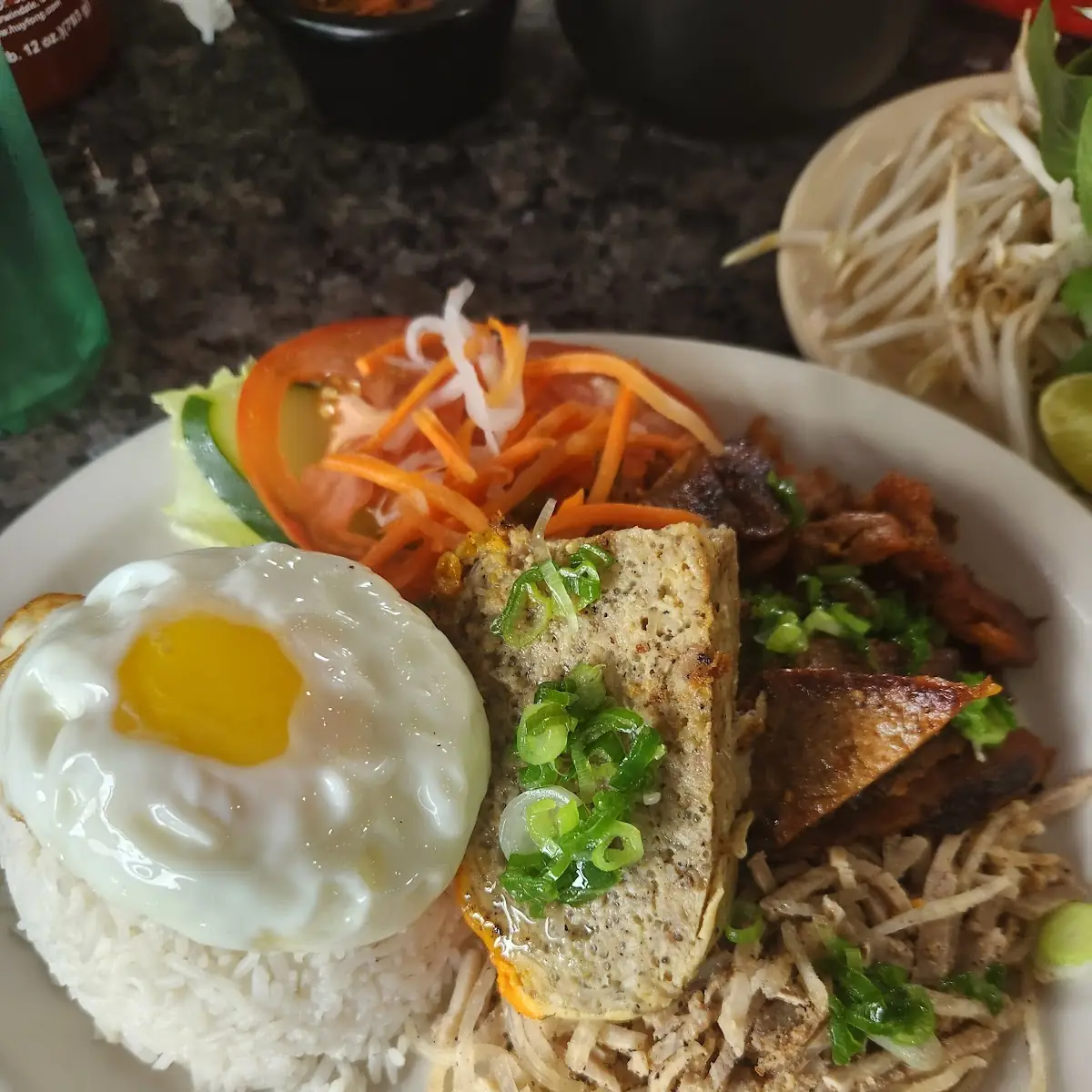 Com Bi Cha Thit Nuong