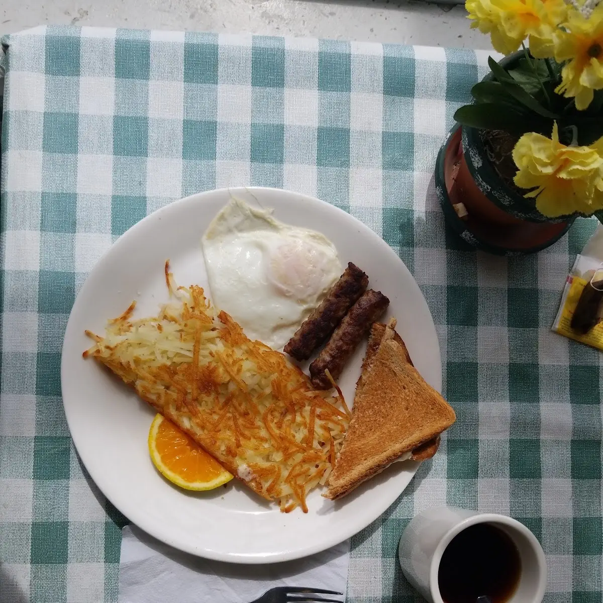 1 Egg Hash Browns & Toast