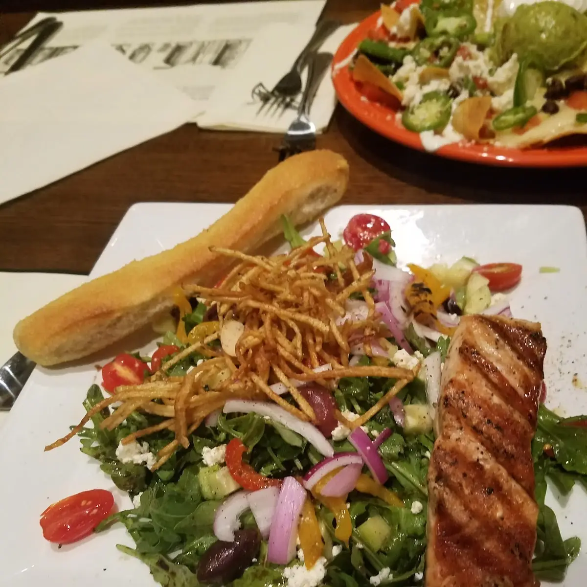 Grilled Salmon Salad