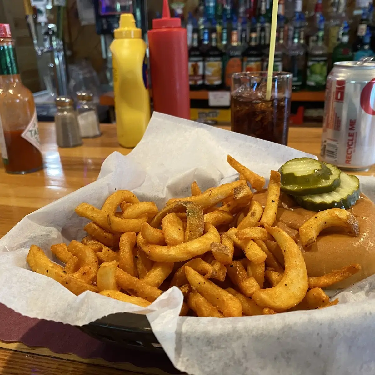Cheeseburger Basket with Curly Fries