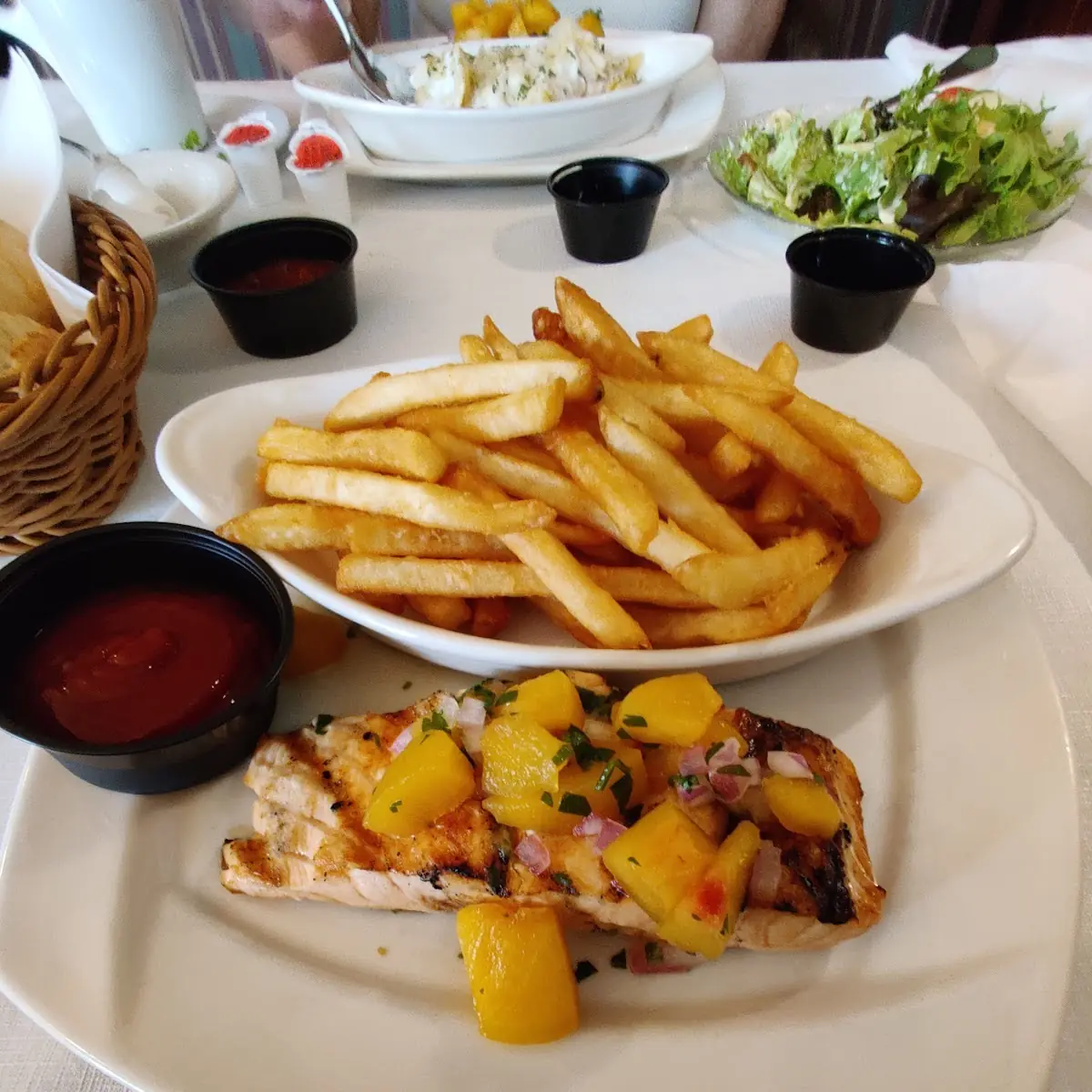Grilled Salmon with Peach Salsa