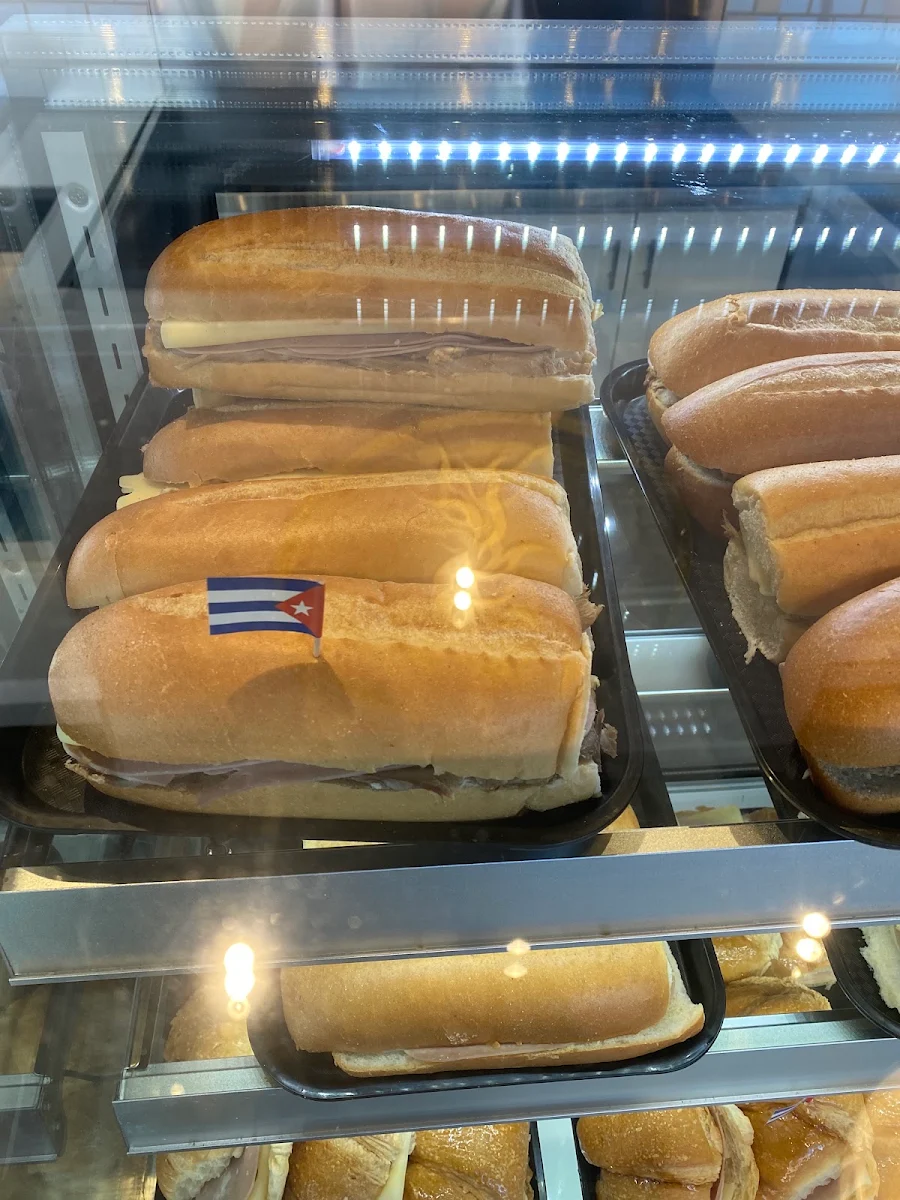 Pan de Media Noche