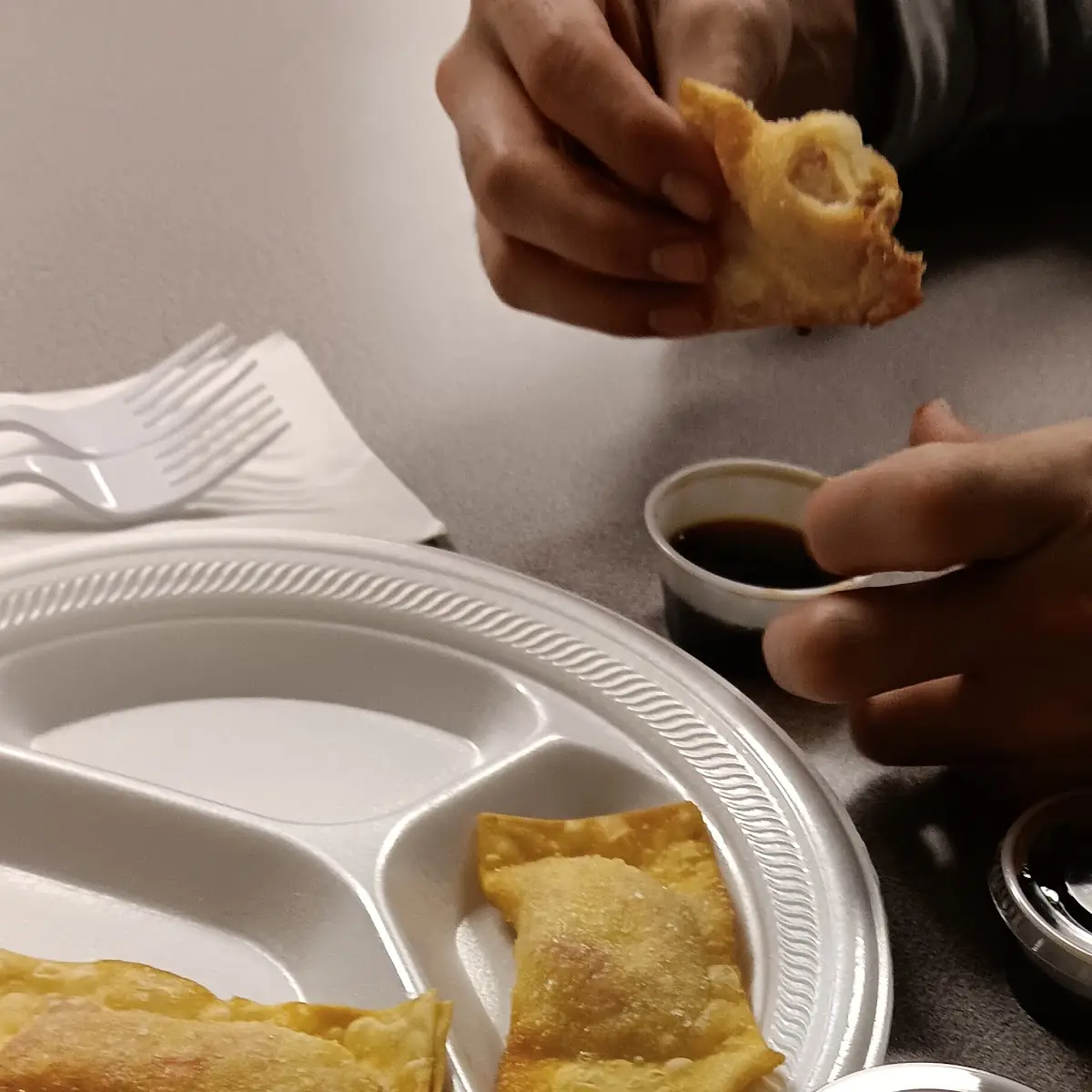 Crab Rangoon 2 Pieces