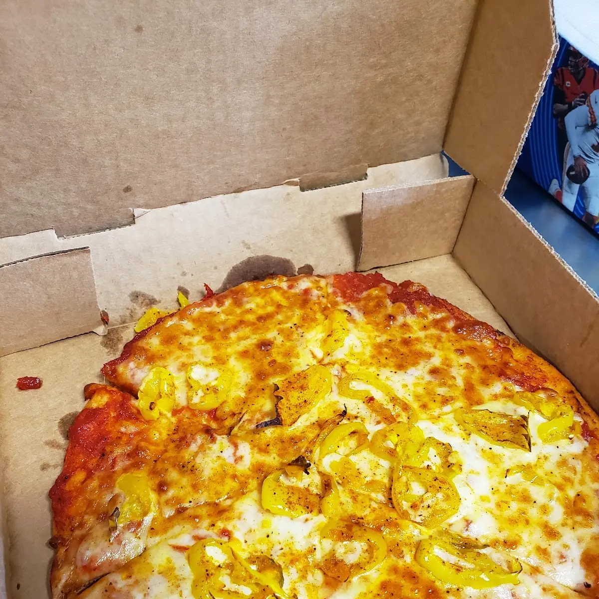 Cheese Pizza w Banana Peppers