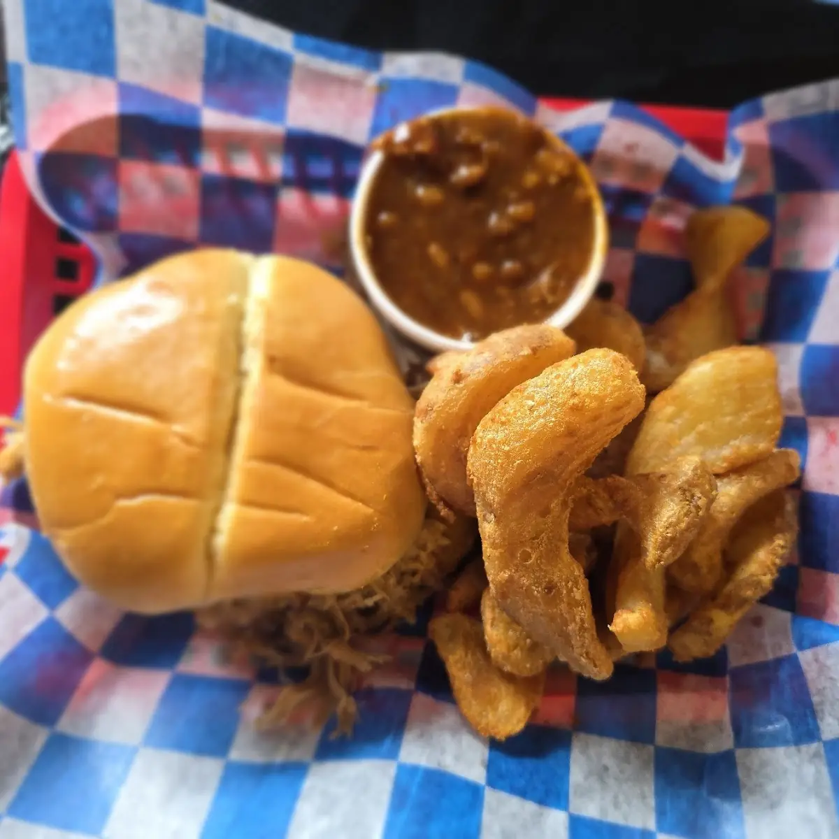 Barbecue Sandwich Basket