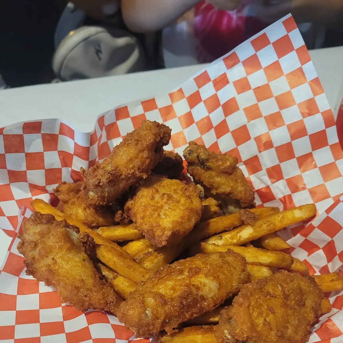 Chicken Wings with Fries