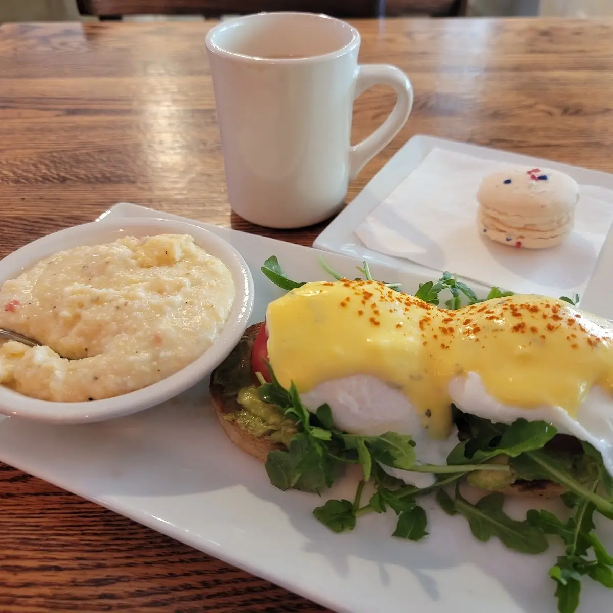 Eggs Benedict with Grits Bowl