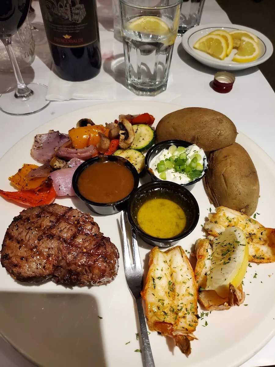 Highlights, Restaurant St-Jean Pizzeria