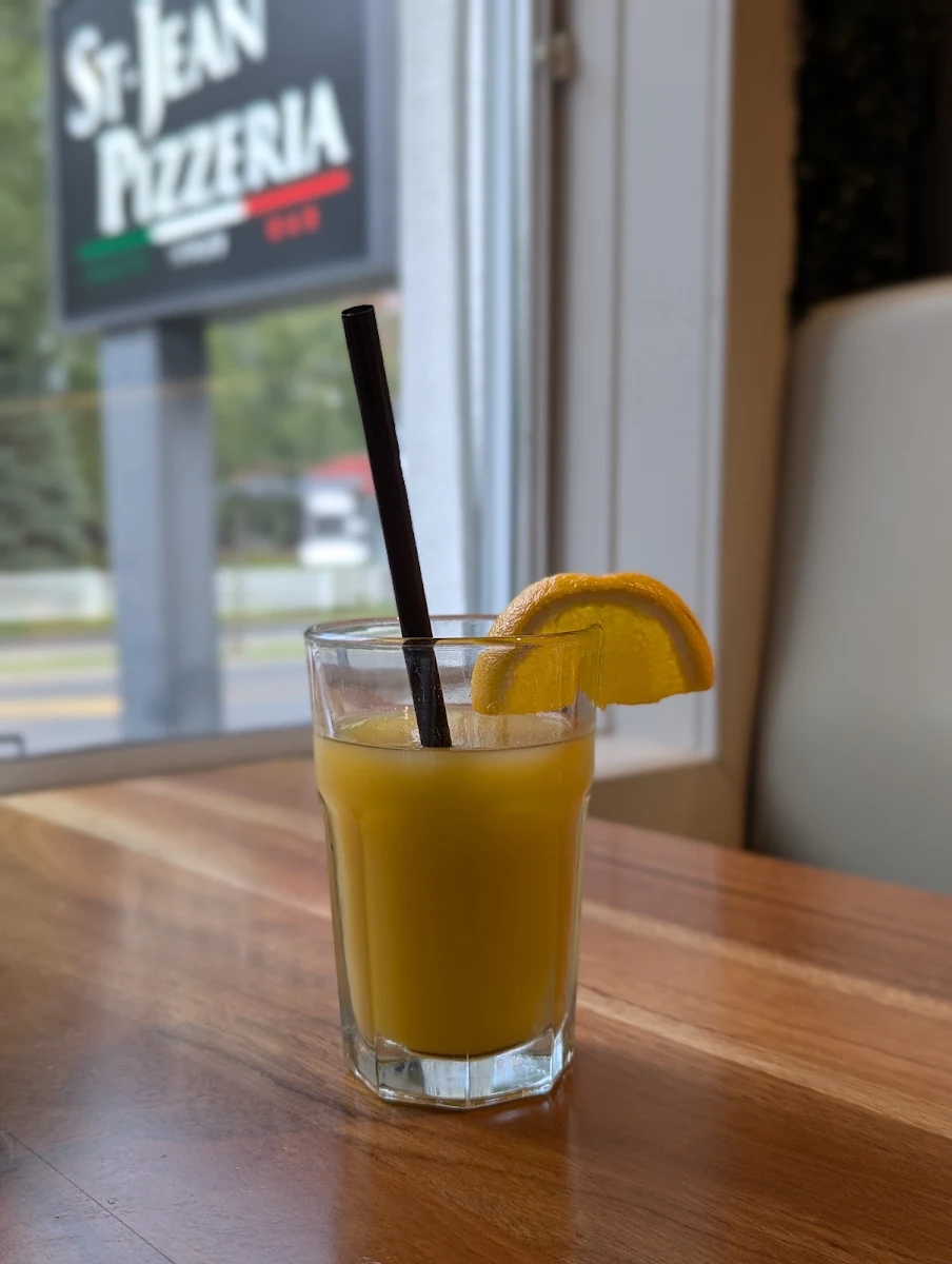 Highlights, Restaurant St-Jean Pizzeria