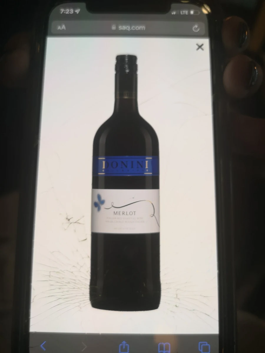 Vin Merlot Rouge, Restaurant St-Jean Pizzeria