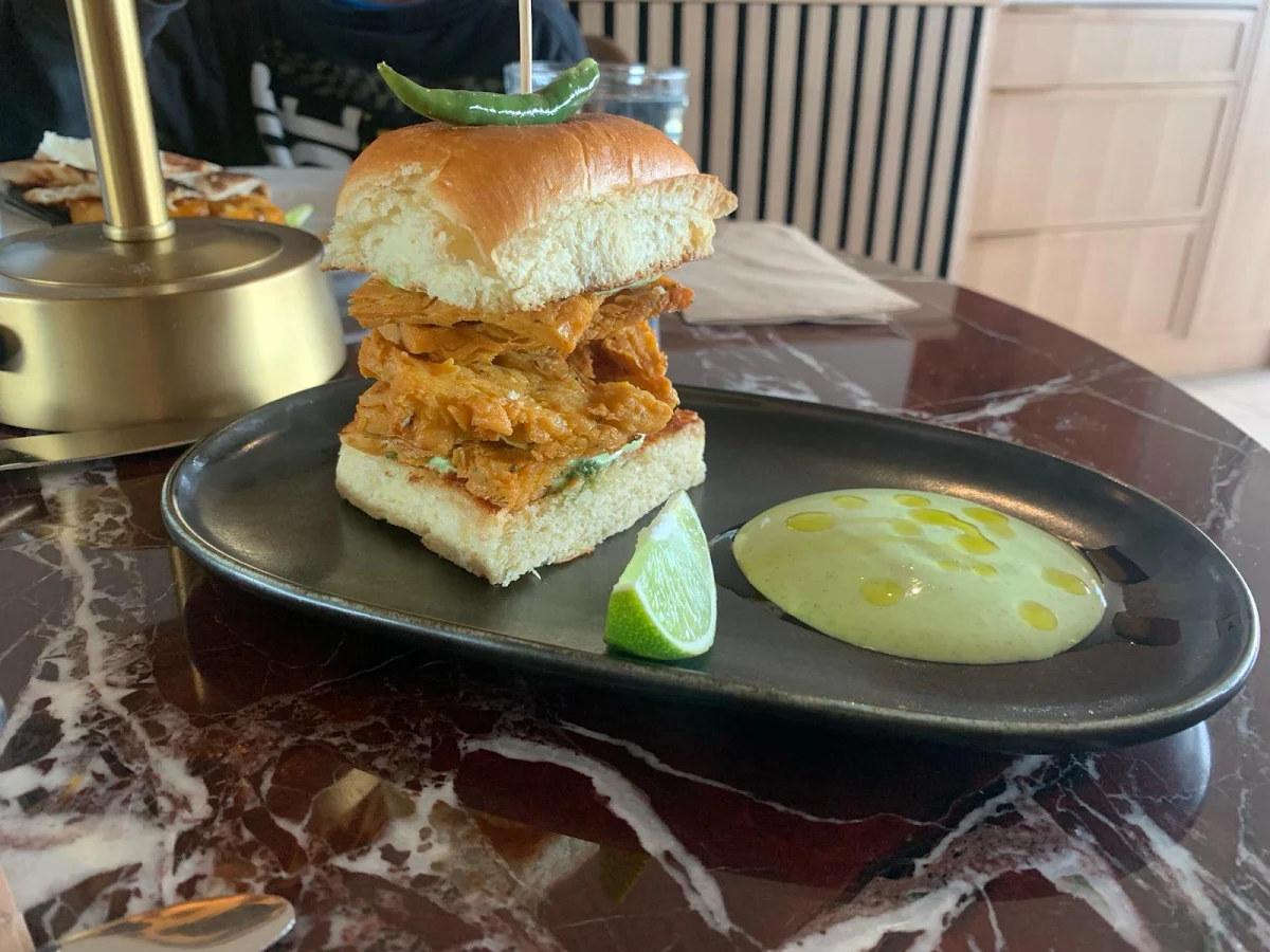Aloo Tikki Smash Slider