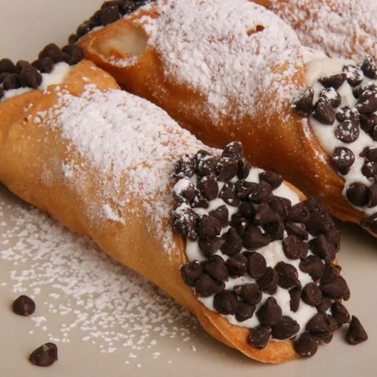 Chocolate Chip Cannoli