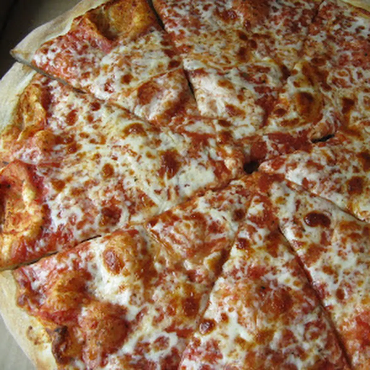 Medium Cheese Pizza 12