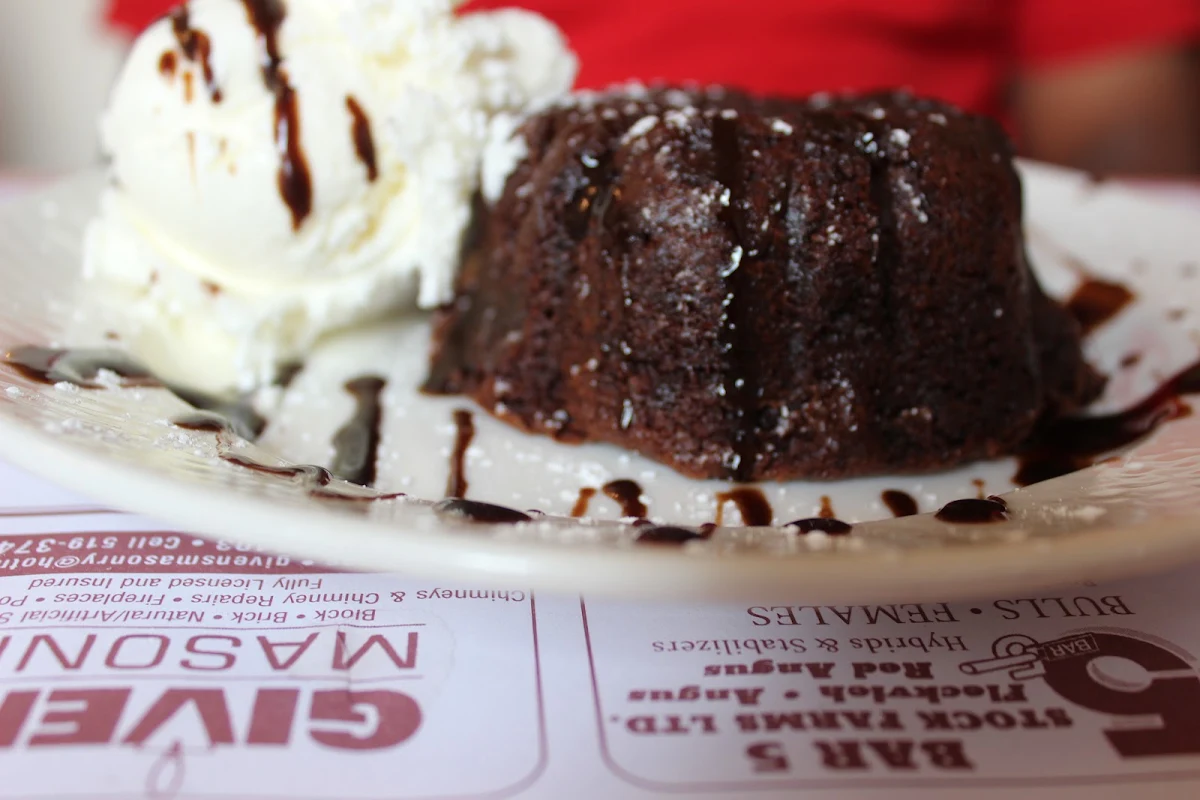 Chocolate Lava Cake, Steven's Bar-B-Q Restaurant