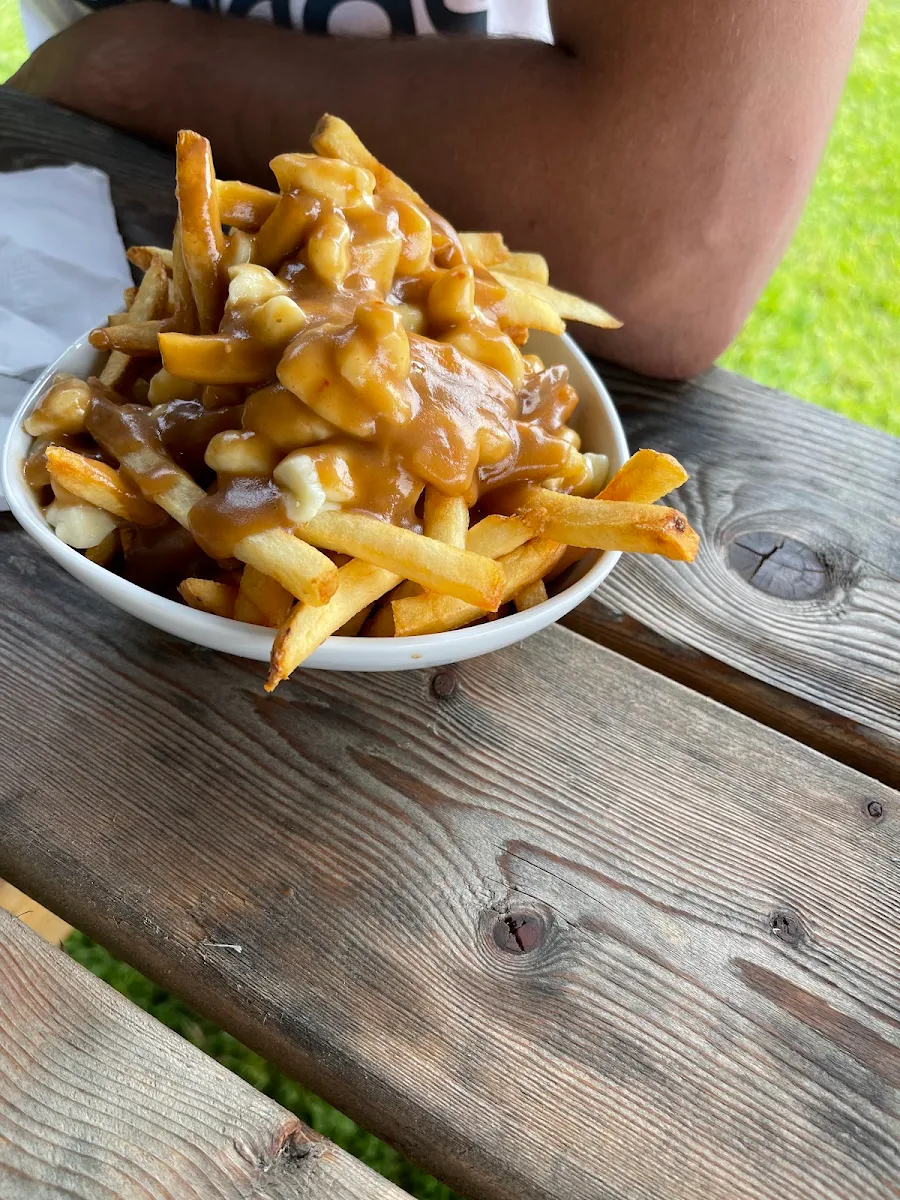 Poutine, Steven's Bar-B-Q Restaurant