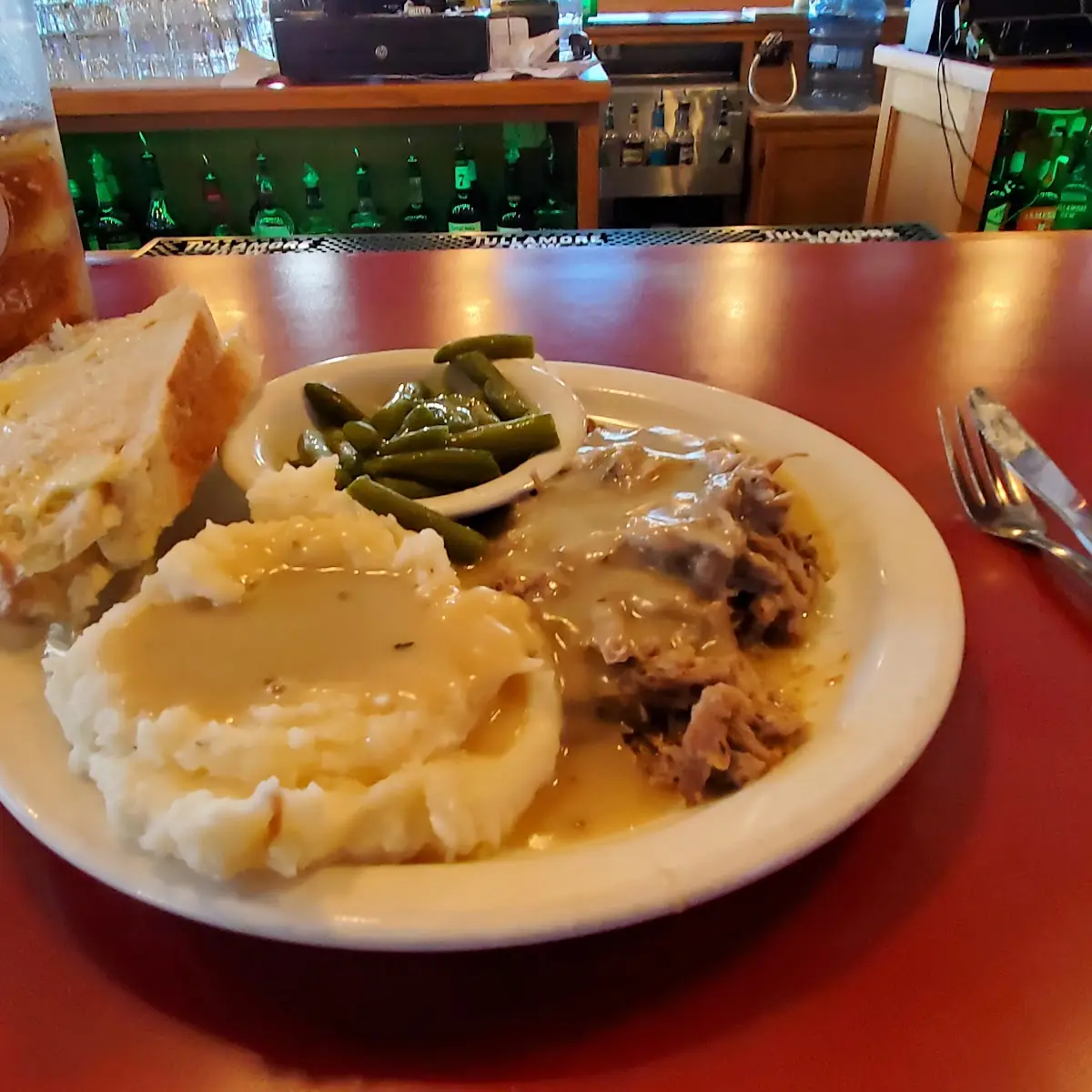 Pulled Pork w Mashed Potatoes