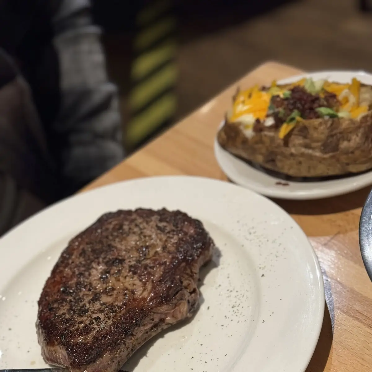12 Oz Ribeye Steak an Baked Potato