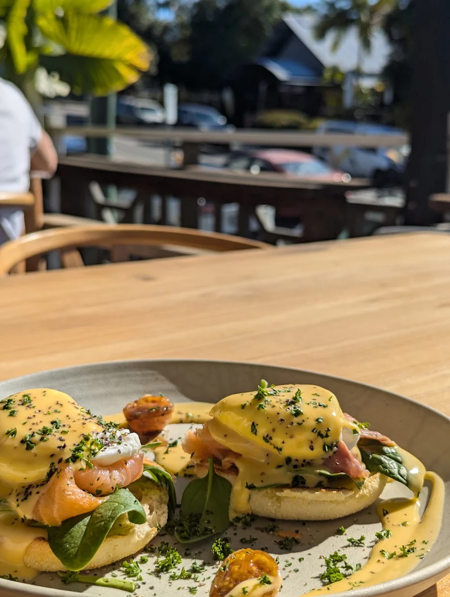 Eggs Royal, TOLLY’S