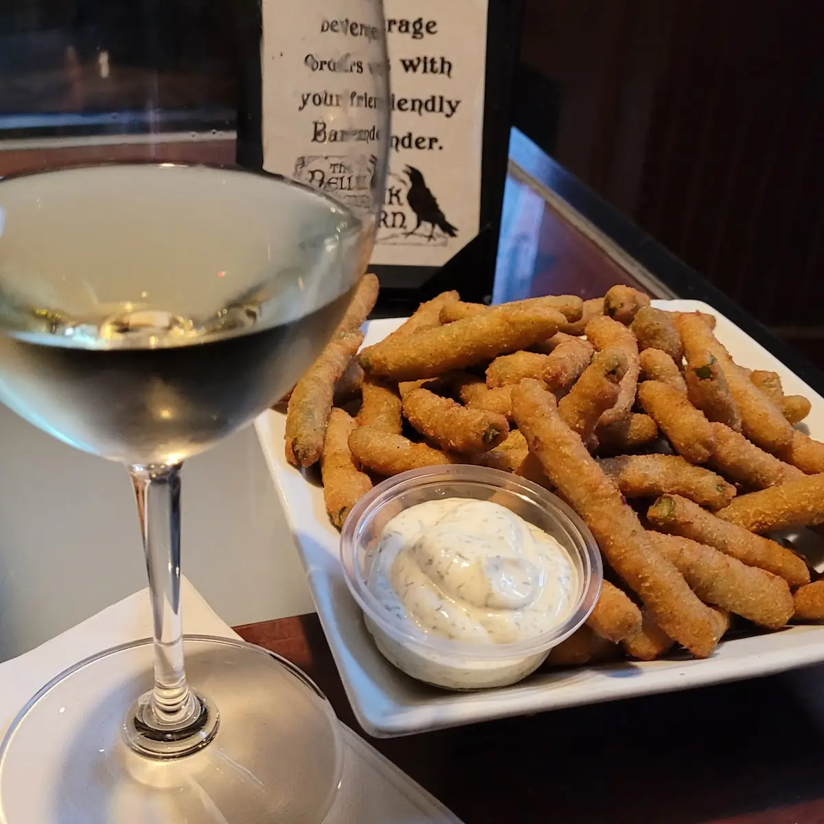 Deep Fried Green Beans and Dill Sauce